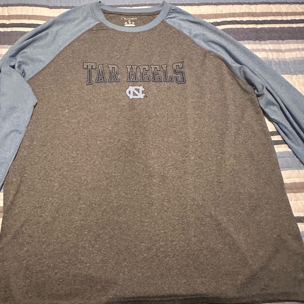 Tar Heels quick dri type tshirt